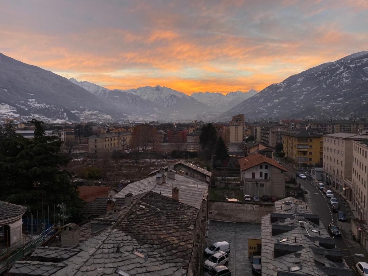 Mansarda Del Sole, Nel Cuore Di Aosta Exterior foto